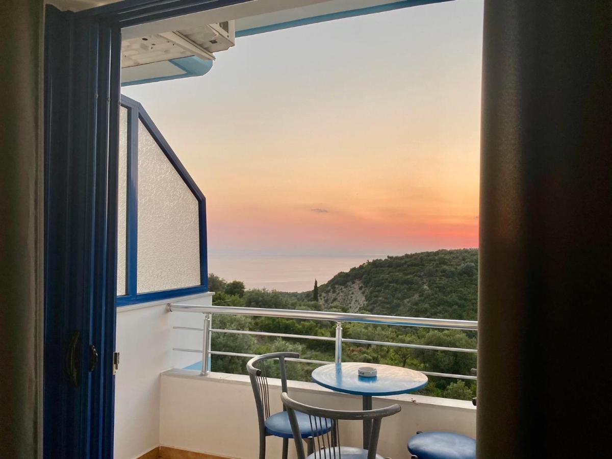 Itaka Hotel Lukova Eksteriør billede