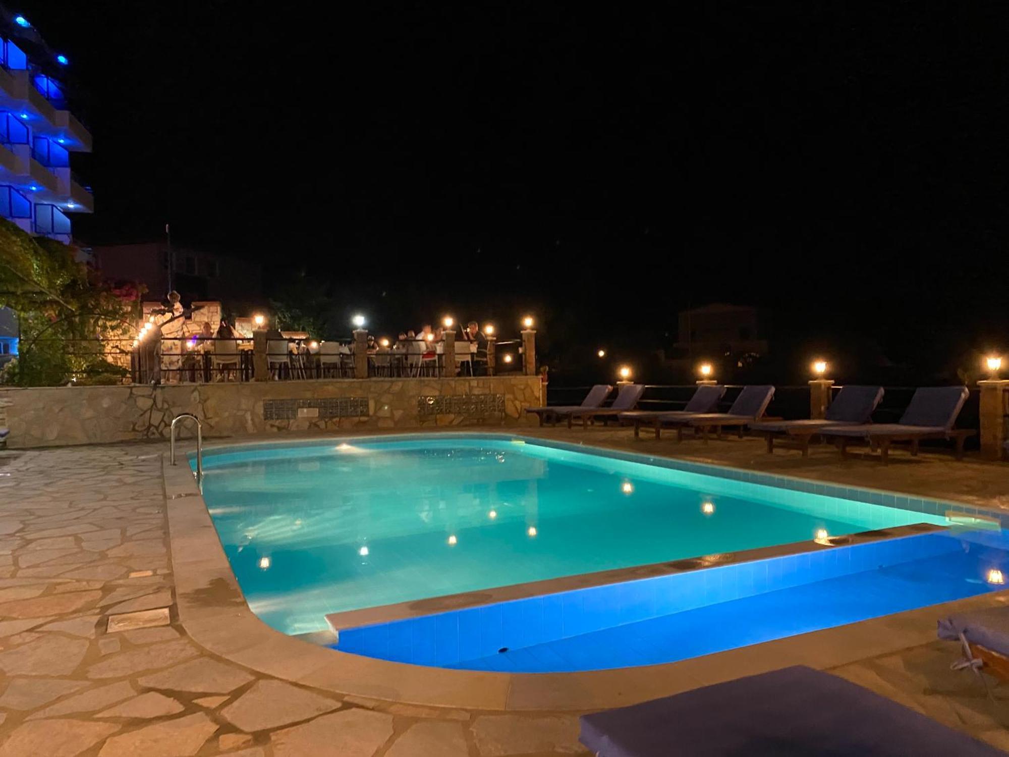 Itaka Hotel Lukova Eksteriør billede